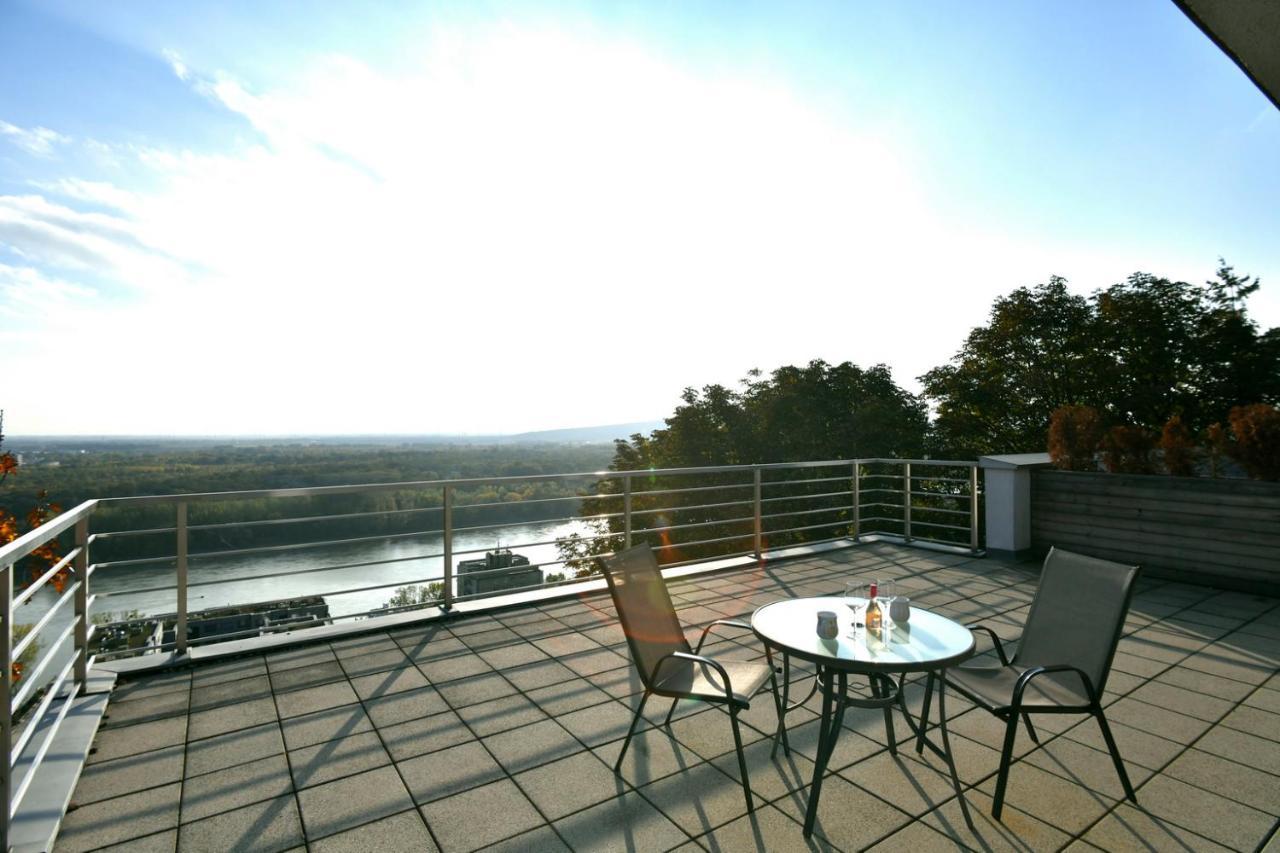 River View Apartments Hotel Bratislava Exterior foto