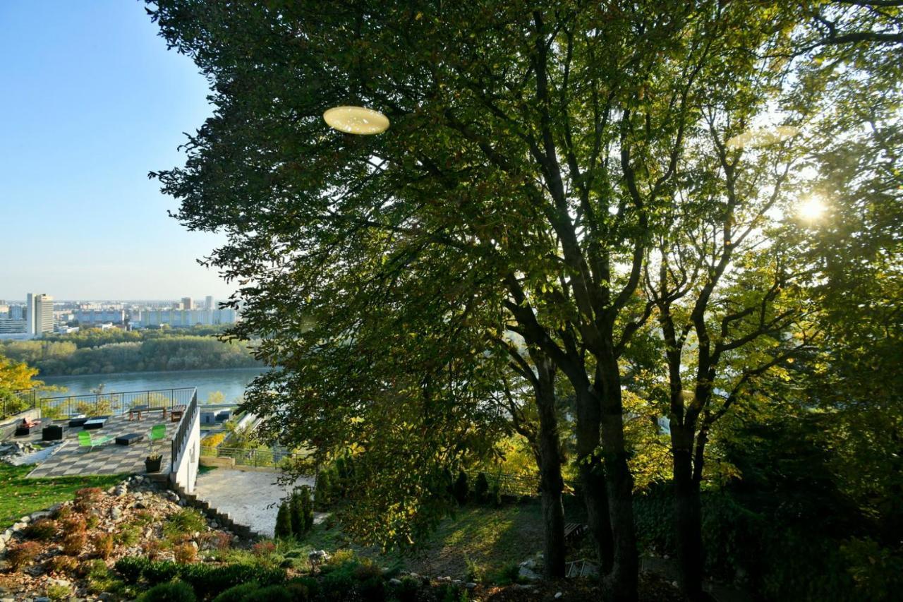 River View Apartments Hotel Bratislava Exterior foto