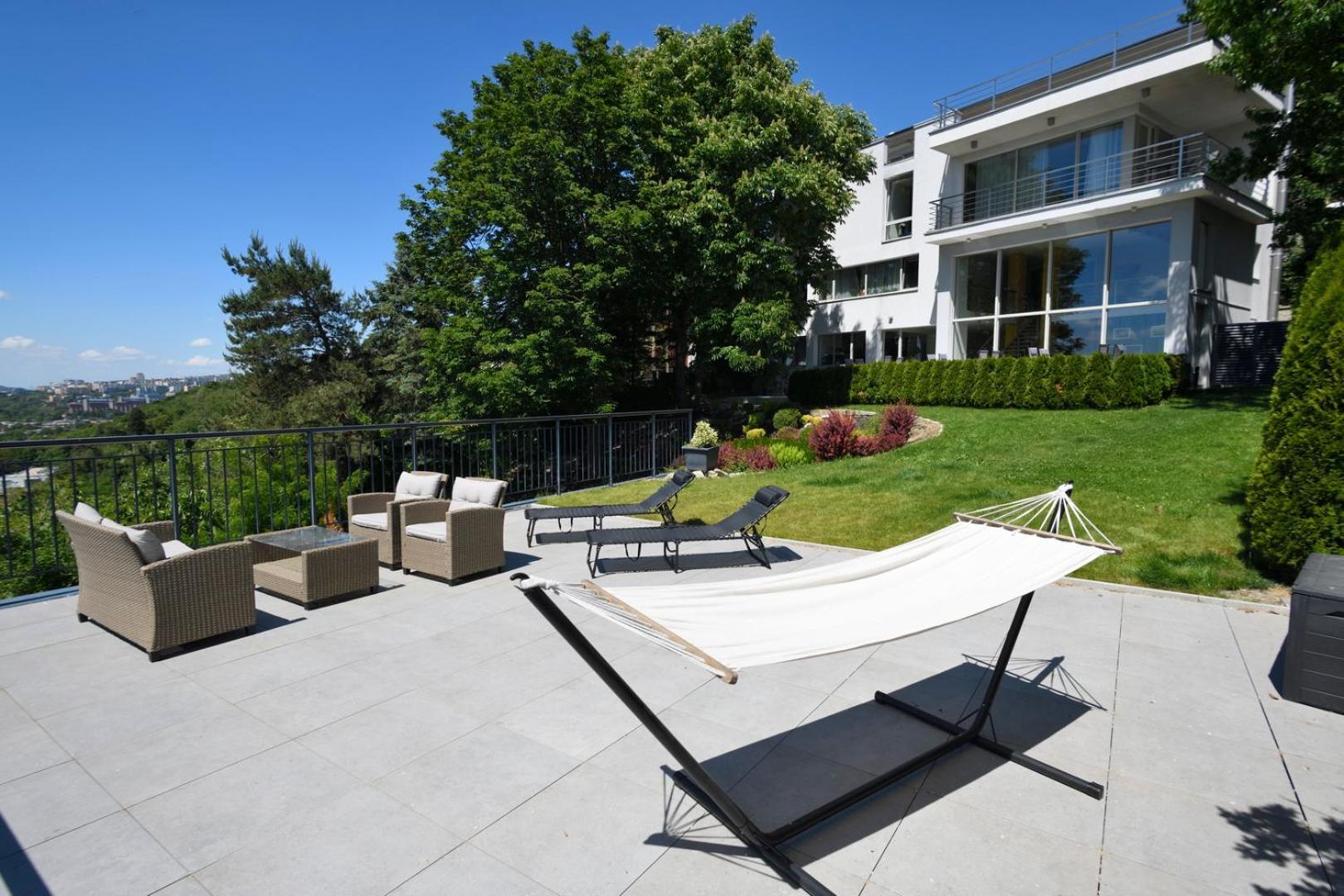 River View Apartments Hotel Bratislava Exterior foto